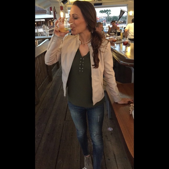 Meet your Posher, Christine - Picture 5 of 6